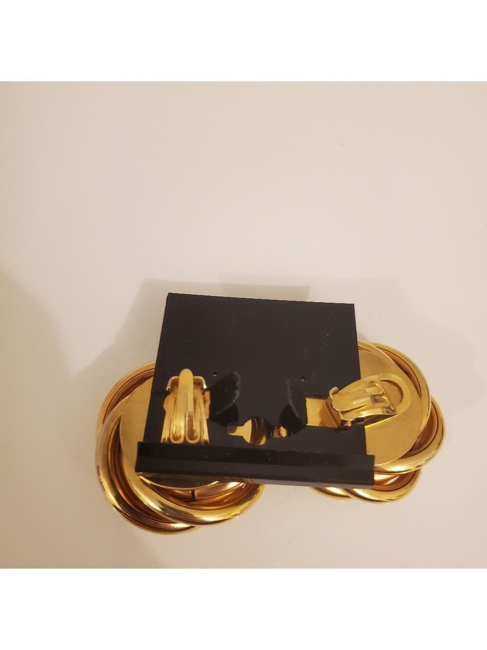 Vintage Retro Chunky Clip on Earrings - Picture 2 of 2